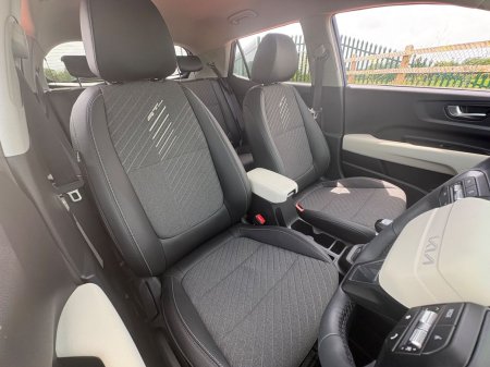 2027 Kia Stonic - photo 13