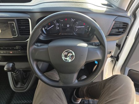 2022 Vauxhall Vivaro - photo 9