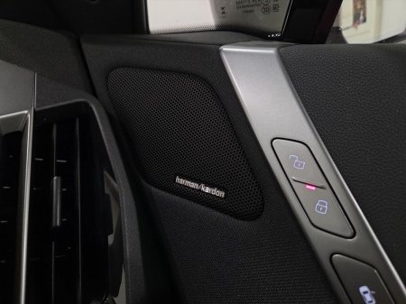 2026 BMW iX - photo 24