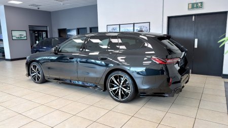 2026 BMW 5-Series - photo 8