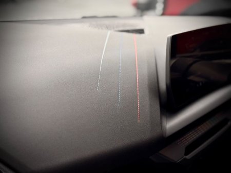 2025 BMW 1-Series - photo 19