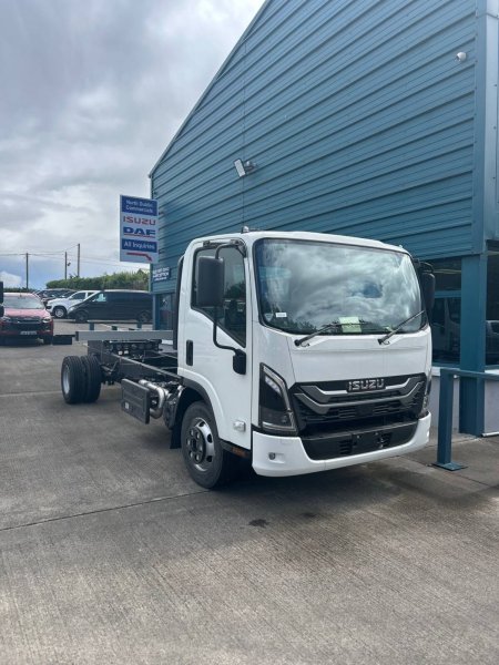 2026 ISUZU NPR