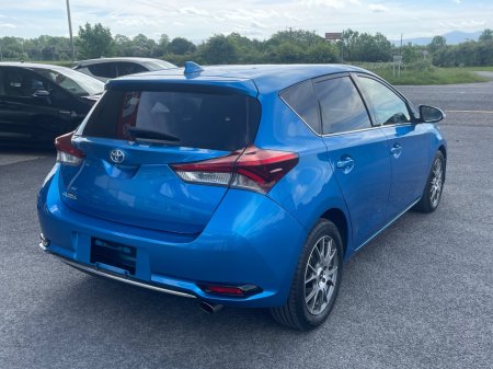 2015 Toyota Auris - photo 6