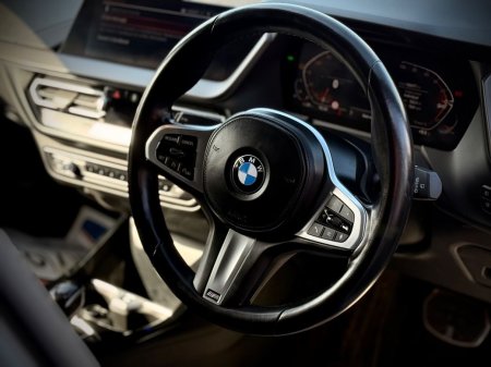 2022 BMW 1-Series - photo 8