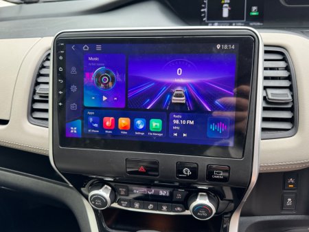 2017 Nissan Serena - photo 10