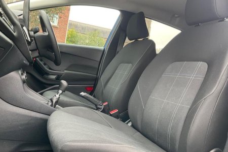 2020 Ford Fiesta - photo 19