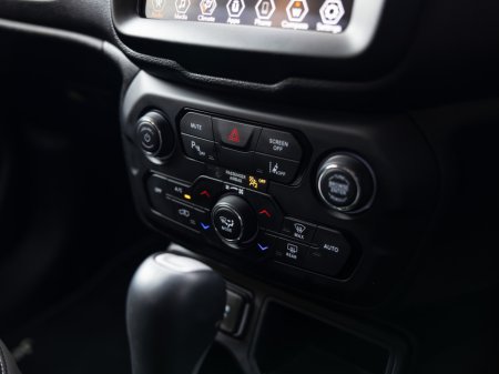 2024 Jeep Renegade - photo 15