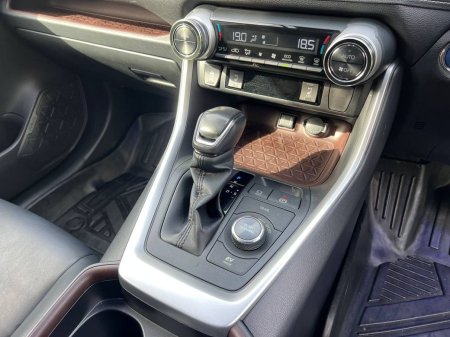 2020 Toyota RAV4 - photo 11