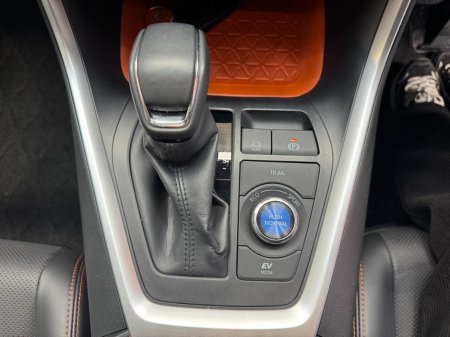 2024 Toyota RAV4 - photo 16