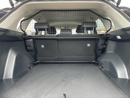 2025 Toyota RAV4 - photo 10