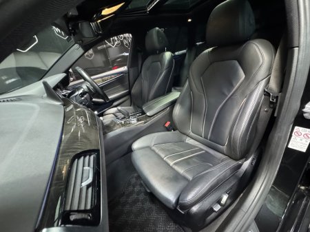 2017 BMW 5-Series - photo 23
