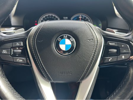 2017 BMW 5-Series - photo 8