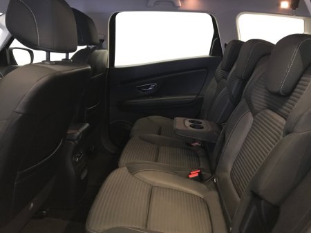 2021 Renault Grand Scenic - photo 10