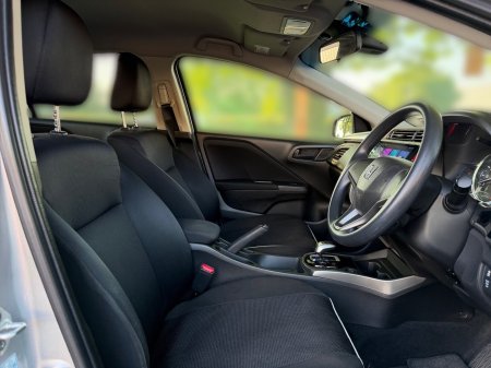 2016 Honda Grace - photo 9