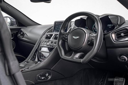 2019 Aston Martin DBS - photo 36