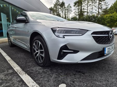 2022 Opel Insignia - photo 2