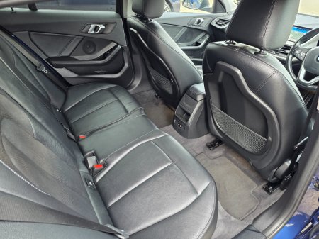 2022 BMW 1-Series - photo 13