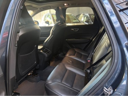 2020 Volvo XC60 - photo 3