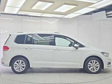 2020 Volkswagen Touran - photo 11