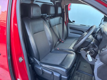 2020 Citroen Dispatch - photo 17