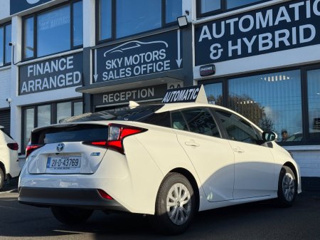 2021 Toyota Prius - photo 8