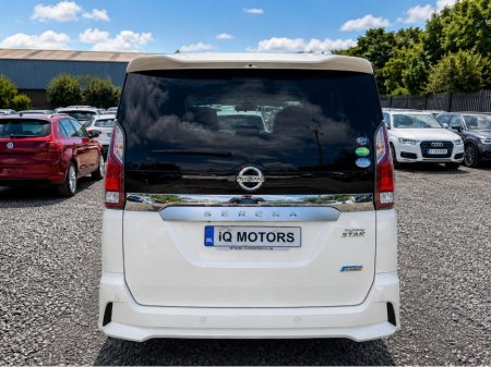 2016 Nissan Serena - photo 8
