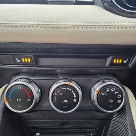 2016 Mazda Demio - photo 20