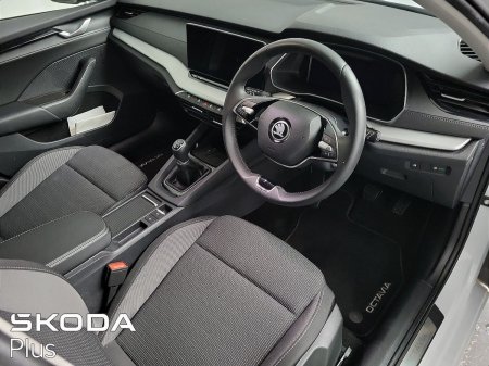 2025 Skoda Octavia - photo 8