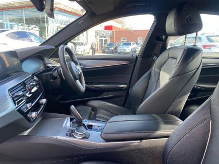 2020 BMW 5-Series - photo 14