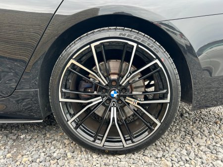 2019 BMW 5-Series - photo 24