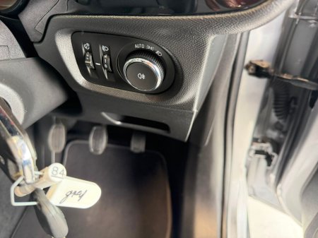 2021 Opel Corsa - photo 18