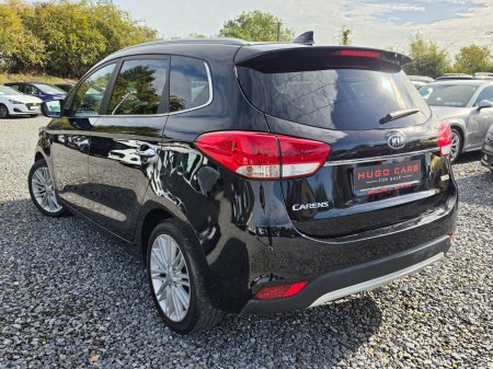 2017 Kia Carens - photo 2