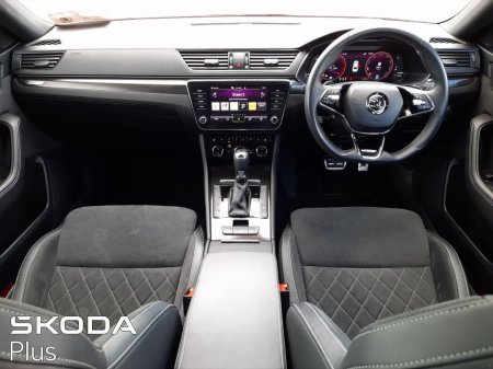 2024 Skoda Superb - photo 2