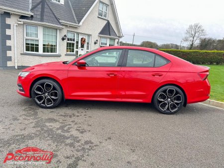 2022 Skoda Octavia - photo 2