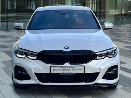 2022 BMW 3-Series - photo 2
