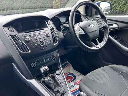 2016 Ford Focus - photo 10