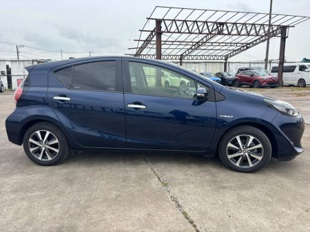 2019 Toyota Aqua - photo 2