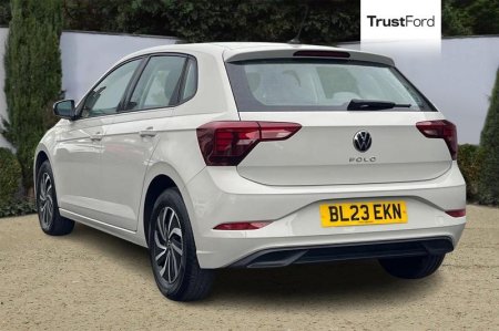2023 Volkswagen Polo - photo 2