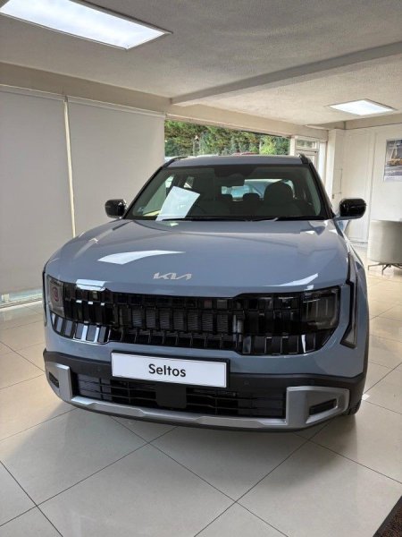 2027 Kia Seltos - photo 12