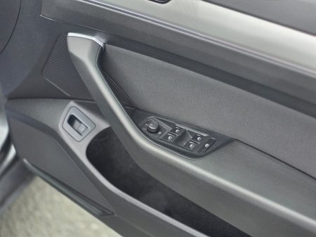 2015 Volkswagen Passat - photo 14