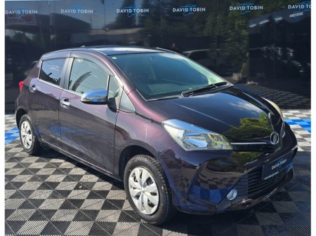 2015 Toyota Vitz - photo 22