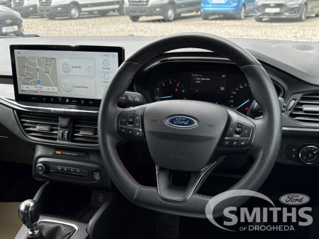 2023 Ford Focus - photo 2