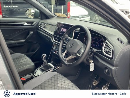 2024 Volkswagen T-Roc - photo 4