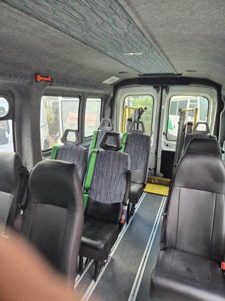 2022 Ford Transit - photo 3