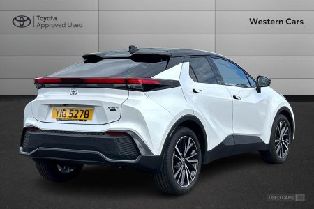 2026 Toyota C-HR - photo 2