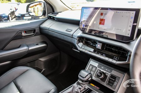 2026 Toyota Hilux - photo 19