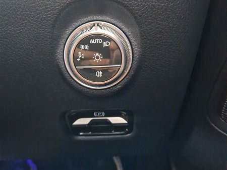 2025 Mercedes-Benz C-Class - photo 28