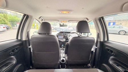 2015 Toyota Aqua - photo 9
