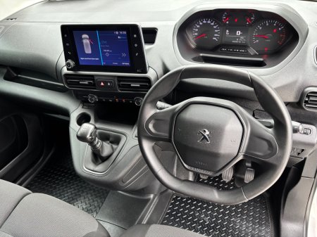 2023 Peugeot Partner - photo 29