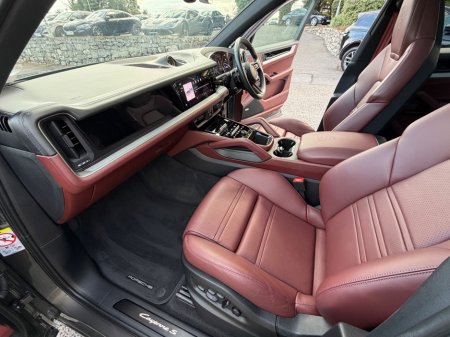 2024 Porsche Cayenne - photo 12